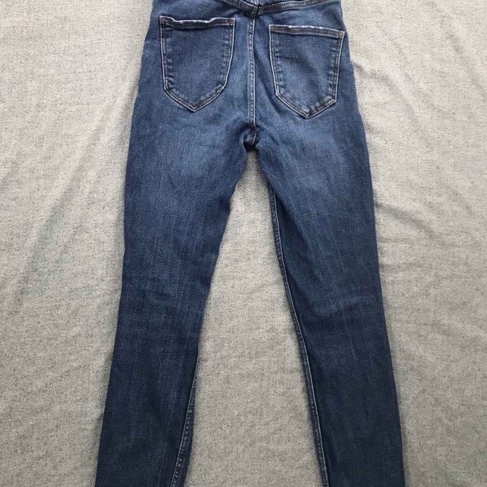 ZARA Women’s High Rise Skinny Jeans Size 0 👖 Dark Blue Denim Raw Edge Hem 32